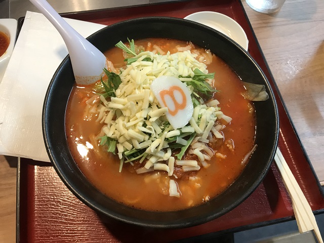 8番らーめんの衝撃的に美味い「野菜トマトらーめん」。