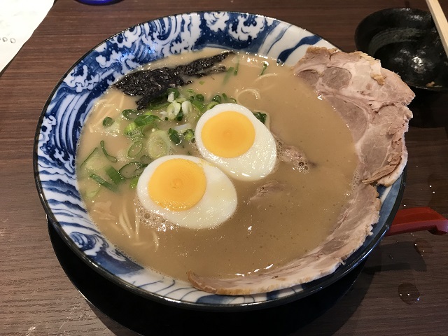 「大牟田ラーメン 炎龍」さんのラーメン。