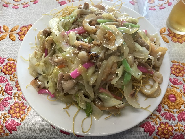 「大衆食堂かず」さんの皿うどん。