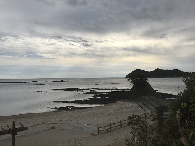 お遍路道から見た海