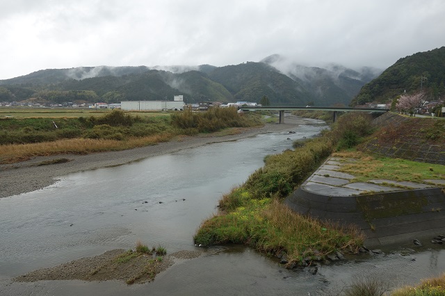 岩本寺近くの四万十川 天気も悪く、行った場所も悪くイマイチ