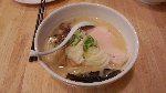 濃厚鶏スープ鶏塩ラーメン（720円）