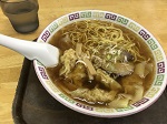 ワンタン麺（750円）