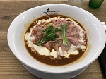 ぶどう牛のハヤシそば（1180円）