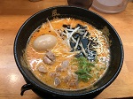 辛味噌黒マー油とんこつラーメン（800円）&