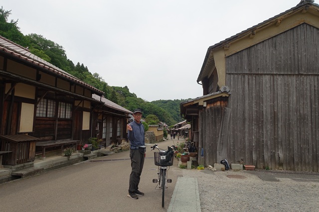 石見銀山の街並みにて。