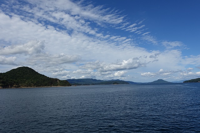 フェリーから見た天草の島々。